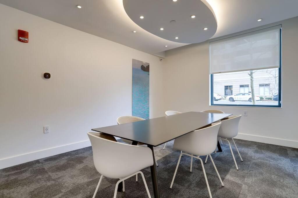 Fantastic 2 Bedroom Condo At Ballston With Gym อาร์ลิงตัน ภายนอก รูปภาพ