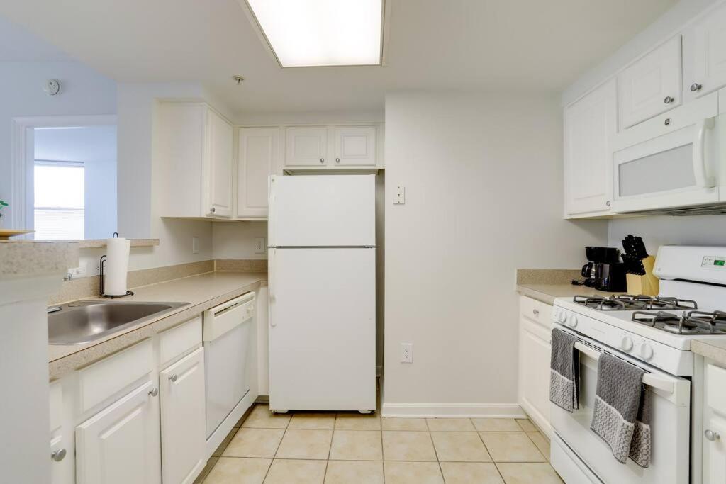 Fantastic 2 Bedroom Condo At Ballston With Gym อาร์ลิงตัน ภายนอก รูปภาพ